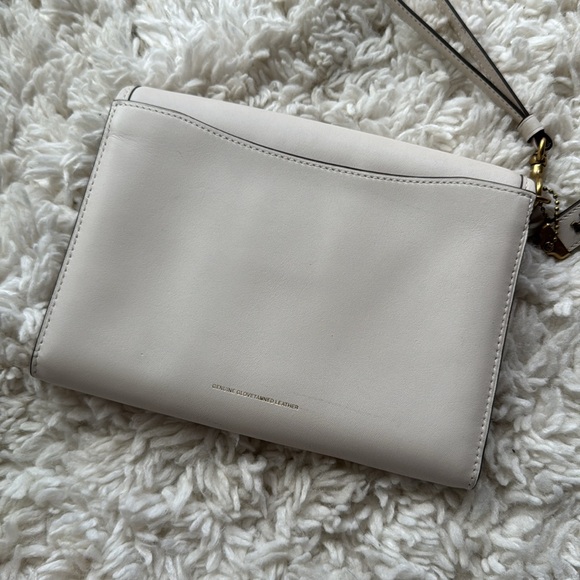 Coach Courier‎ Leather Clutch - Picture 4 of 10